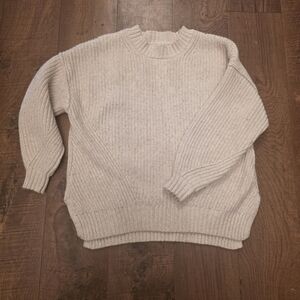 2 For $15 ⭐️ American Eagle Outfitters Cream Knit Pullover